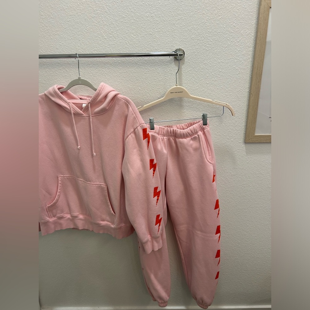 Starfit bright pink sweat set with red accents (top - XL, bottoms - M)